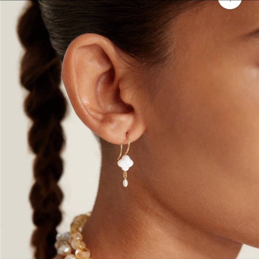 Chan Luu pearl earrings